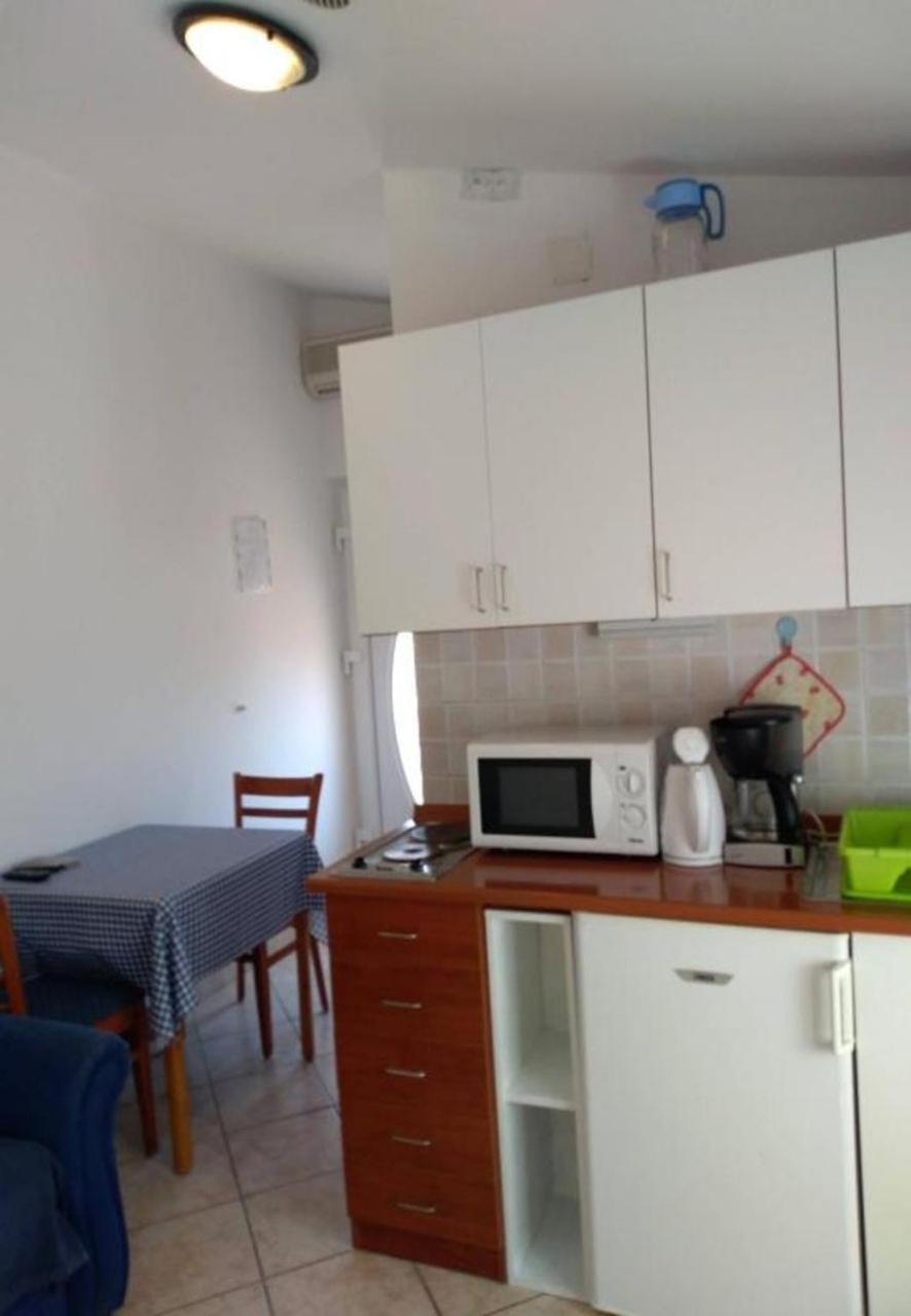 Apartments Dobri - 500M From Beach Hoek van Holland Ngoại thất bức ảnh