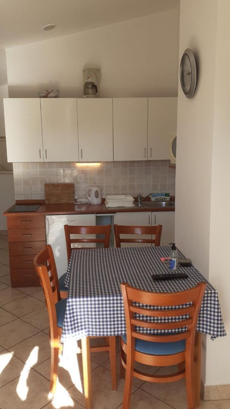 Apartments Dobri - 500M From Beach Hoek van Holland Ngoại thất bức ảnh