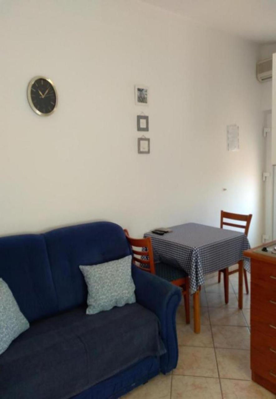 Apartments Dobri - 500M From Beach Hoek van Holland Ngoại thất bức ảnh