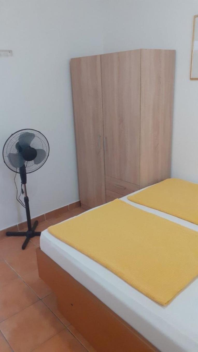 Apartments Dobri - 500M From Beach Hoek van Holland Ngoại thất bức ảnh