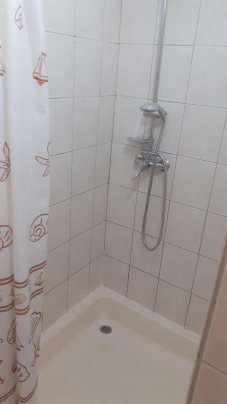 Apartments Dobri - 500M From Beach Hoek van Holland Ngoại thất bức ảnh