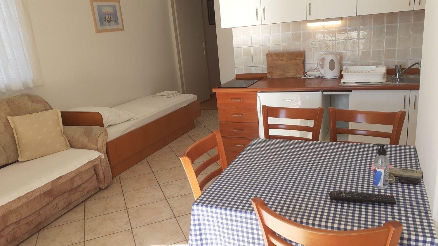 Apartments Dobri - 500M From Beach Hoek van Holland Ngoại thất bức ảnh